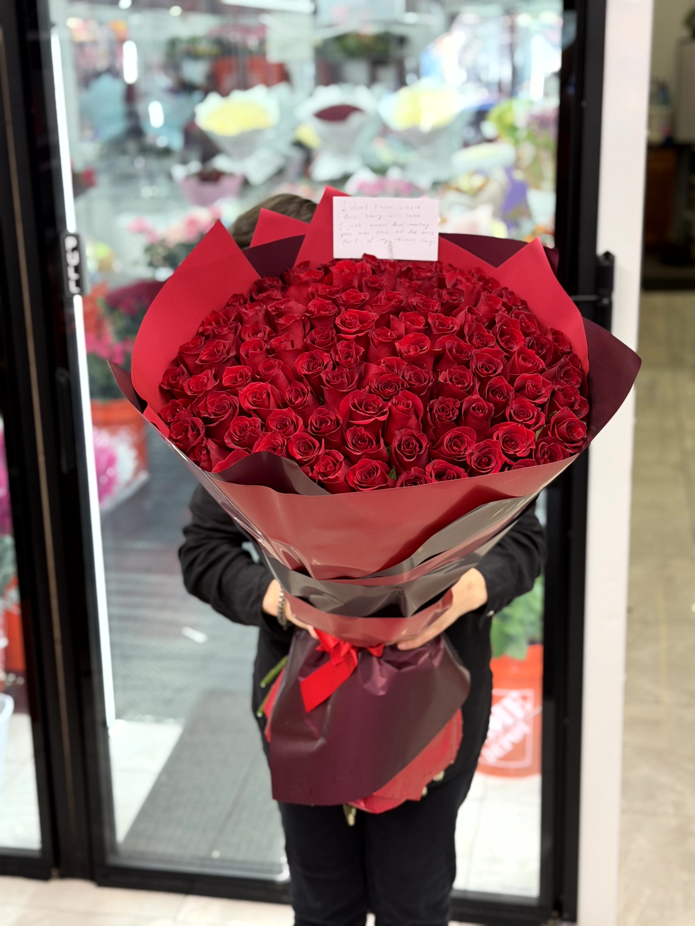 101 Red Long Roses